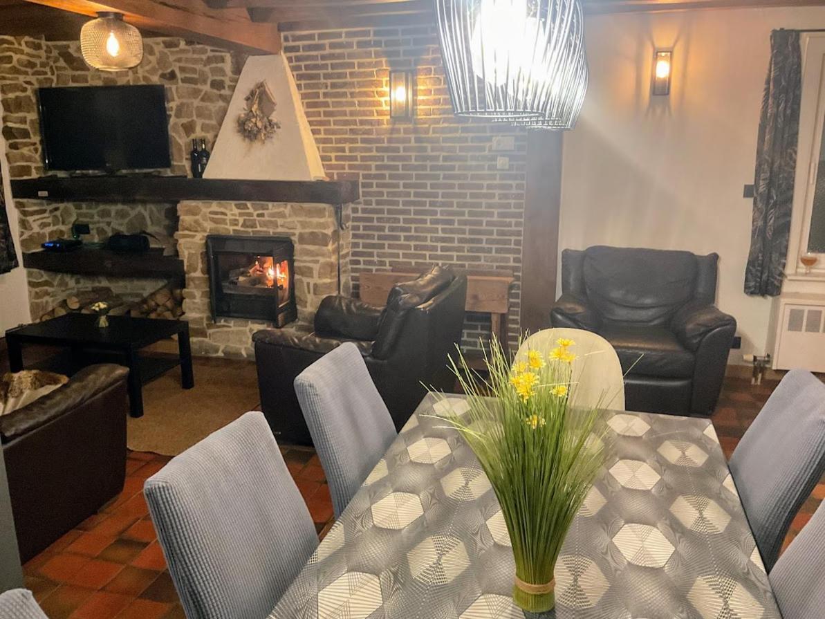 Le Refuge Du Grand Mitan Villa Isieres Dış mekan fotoğraf